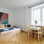 Urbannestgroup - Marszalkowska 140 شقة وارسو