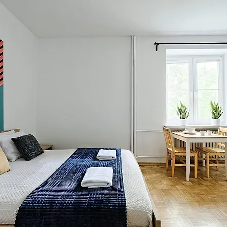 Urbannestgroup - Marszalkowska 140