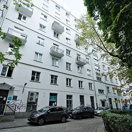 Urbannestgroup - Marszalkowska 140