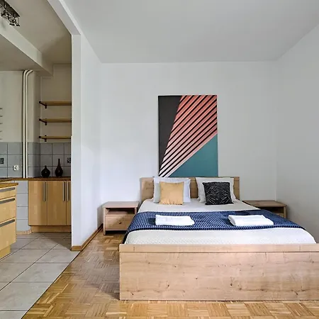 Urbannestgroup - Marszalkowska 140 Apartmán *